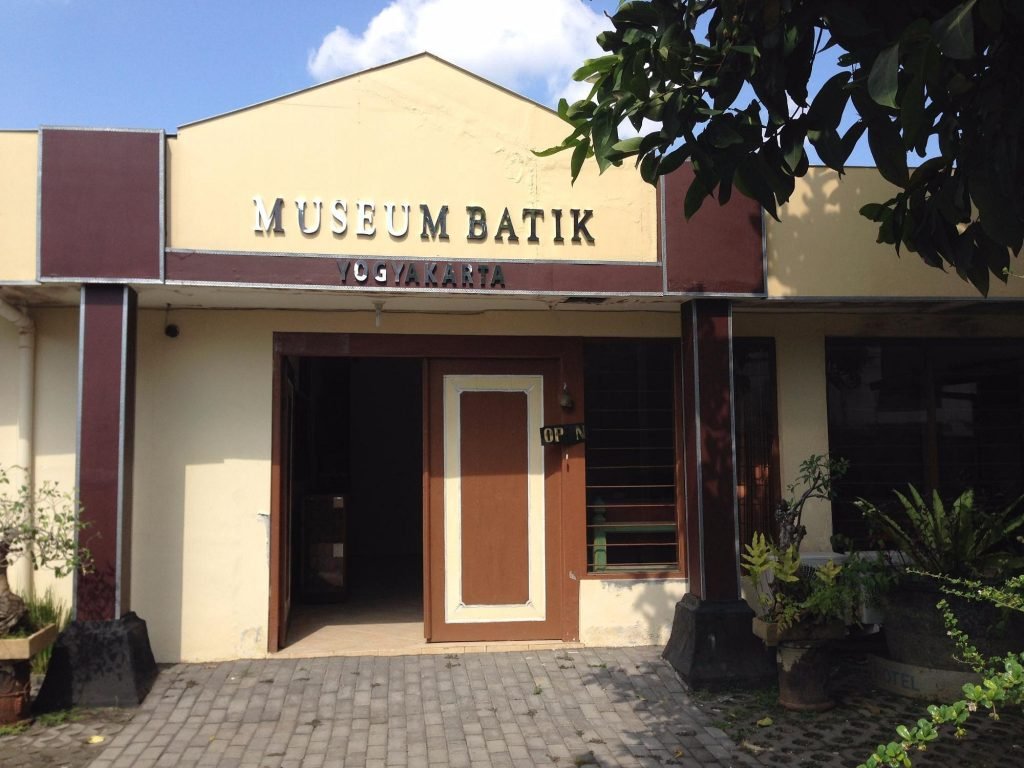 museum batik jogja museum batik Yogyakarta beli batik jogja beli batik Yogyakarta baju batik murah jogja beli baju batik murah jogja baju batik nusantara hari batik nasional tentang museum batik